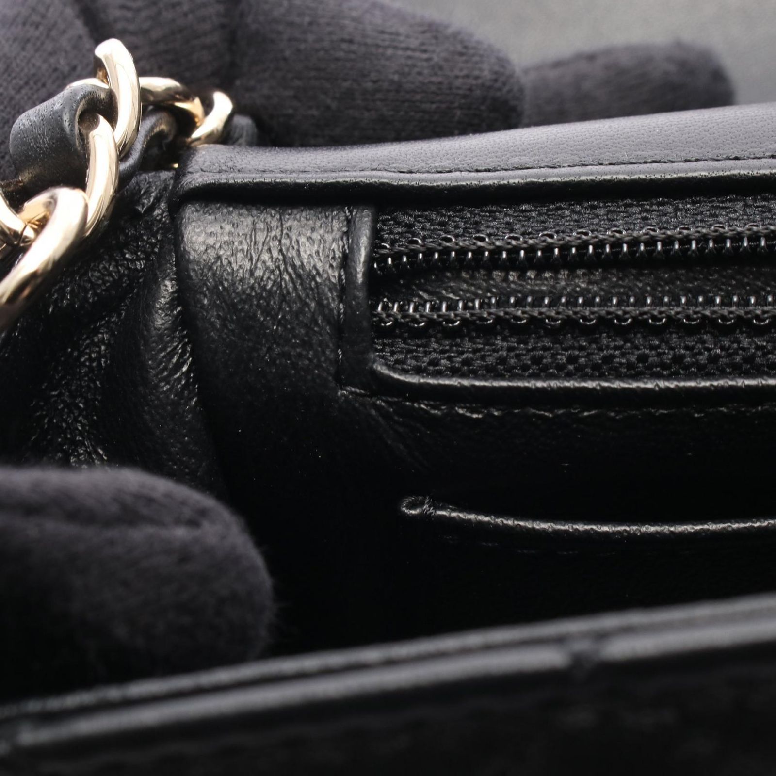 シャネル CHANEL ショルダーバッグ ミニマトラッセ20 ブラック 