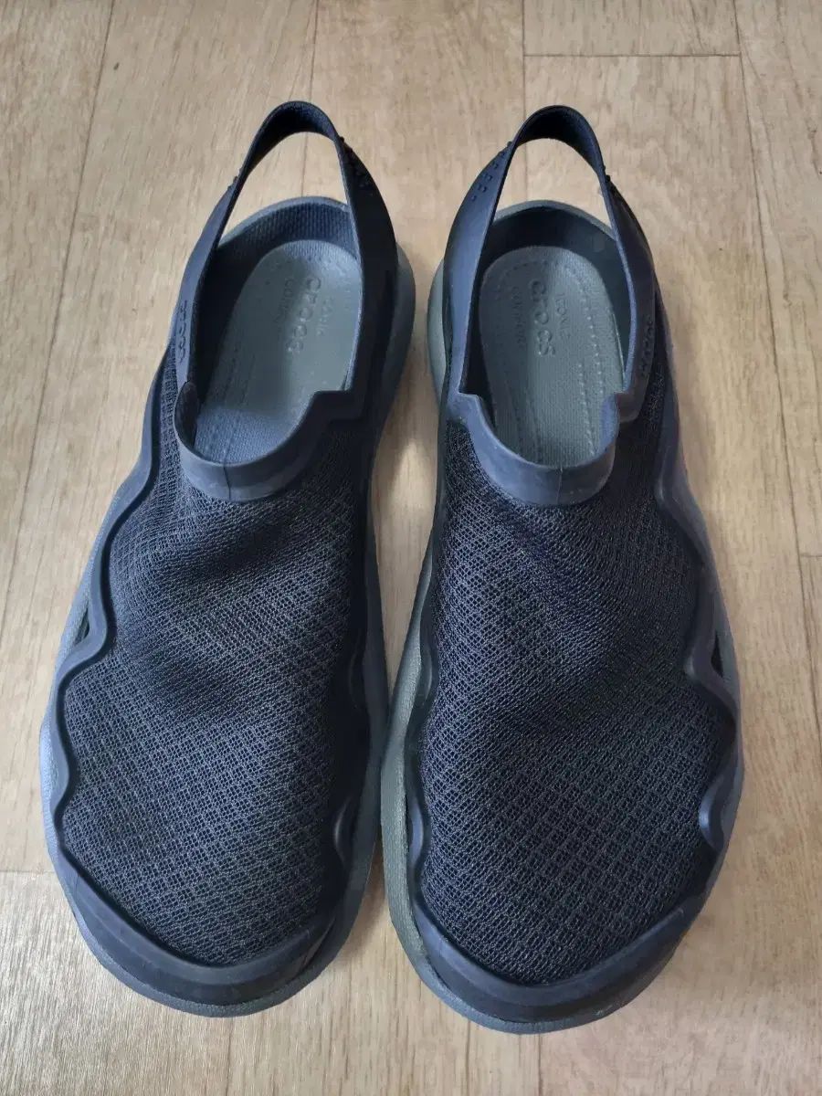 Crocs アクア 夏 サンダル m6