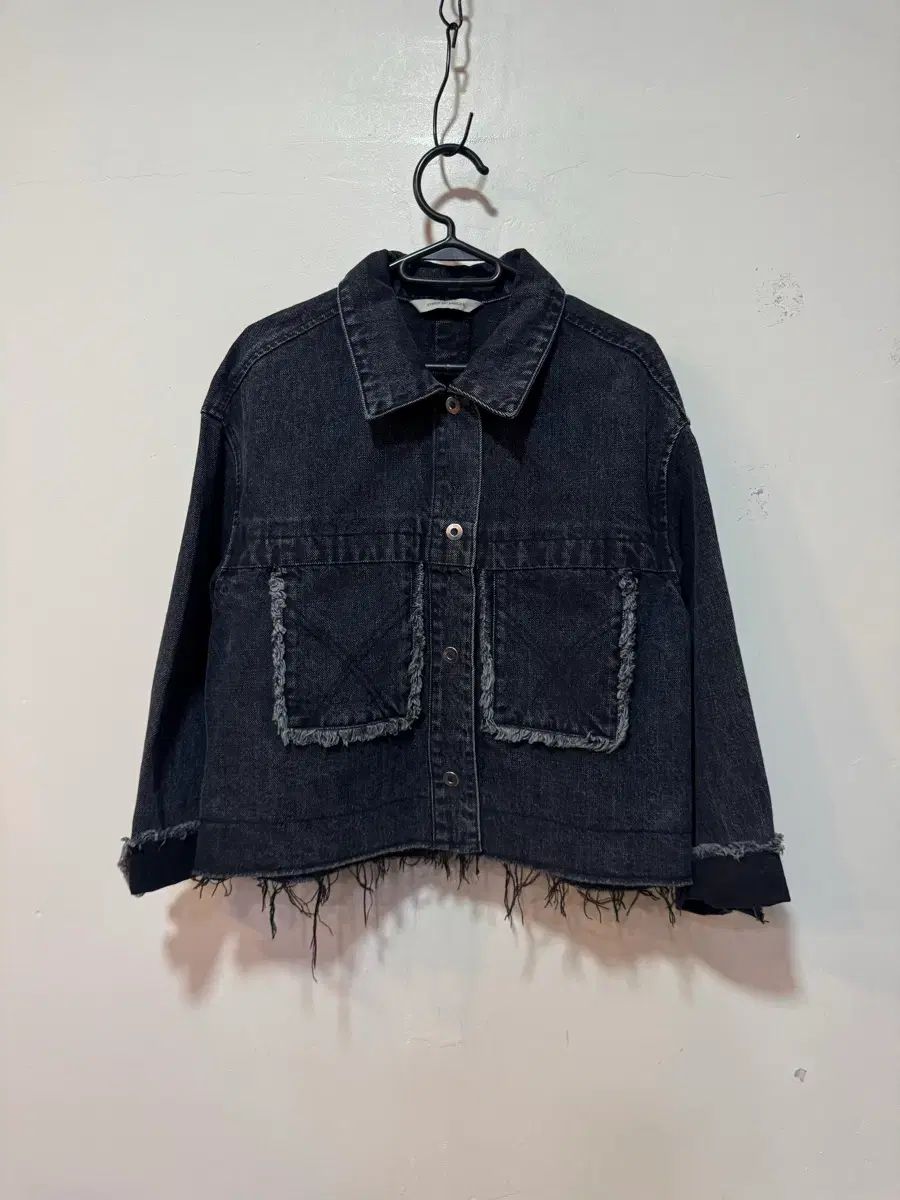 ボイスオブボイシス(vov) ブラック デニム ジャケット (55)