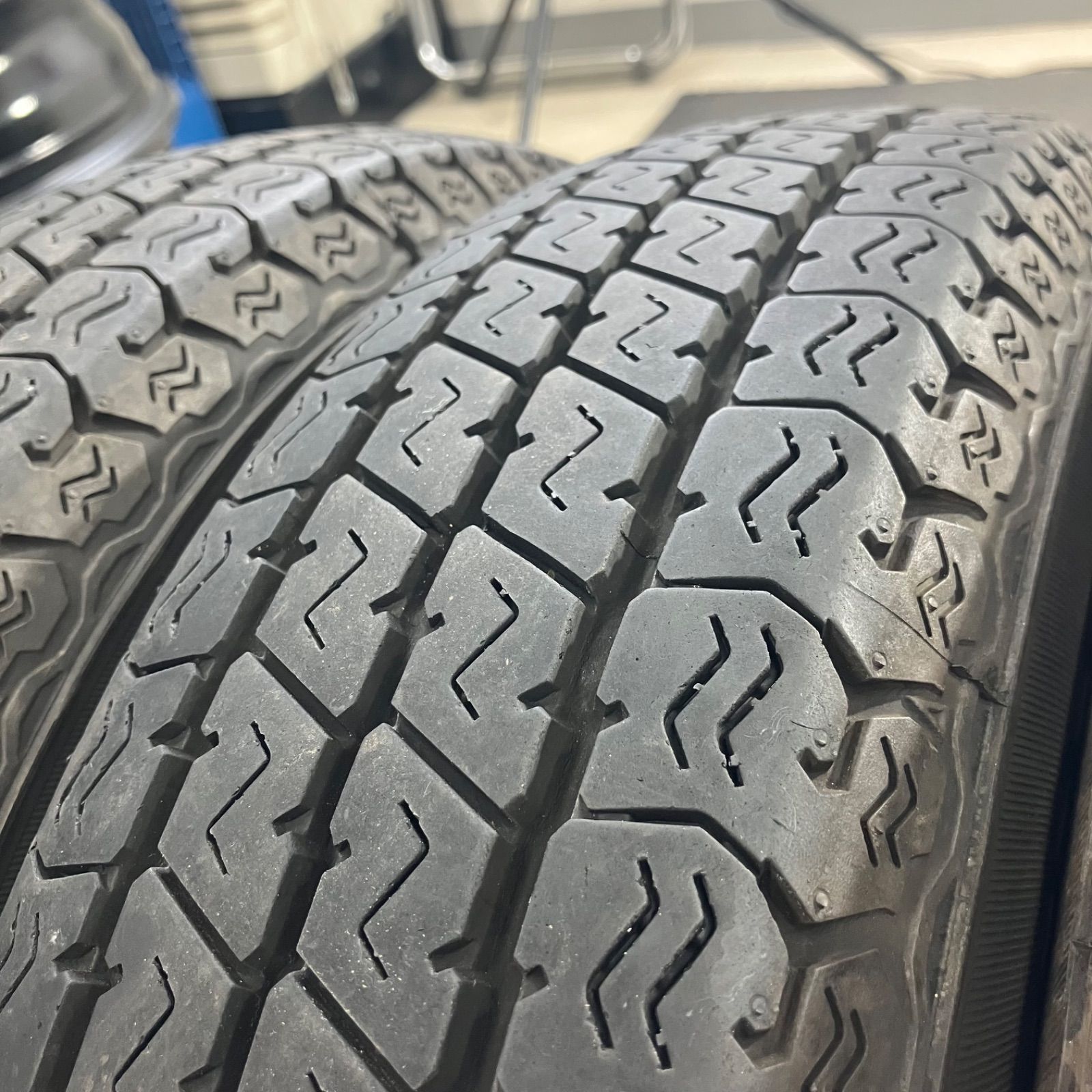 22年製/23年製 145/80R12 80/78N LT ヨコハマ スーパーバン356(夏 22年製/23年製 145/80R12 80/78N LT ヨコハマ スーパーバン356(夏