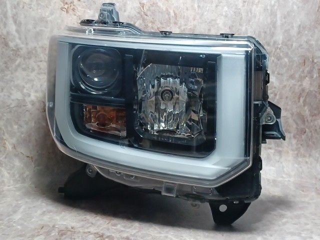 コーティング済 ウェイク LA710S 右ヘッドランプ・ヘッドライト G SA スタンレー W2664 81130-B2550 S38