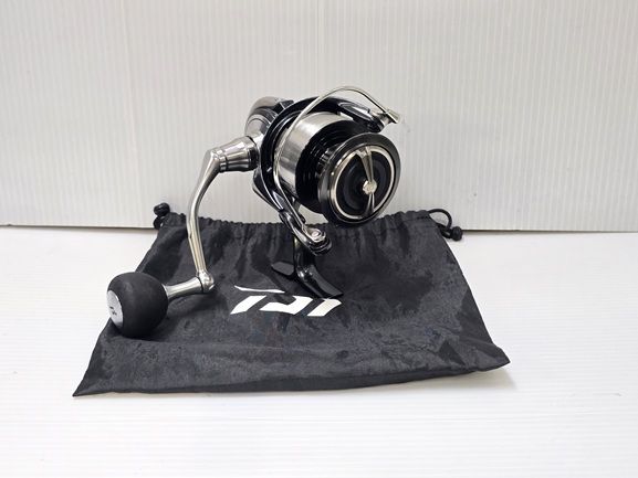 【中古品】 ダイワ Daiwa スピニングリール 24セルテート LT5000D 〇YR-20044〇