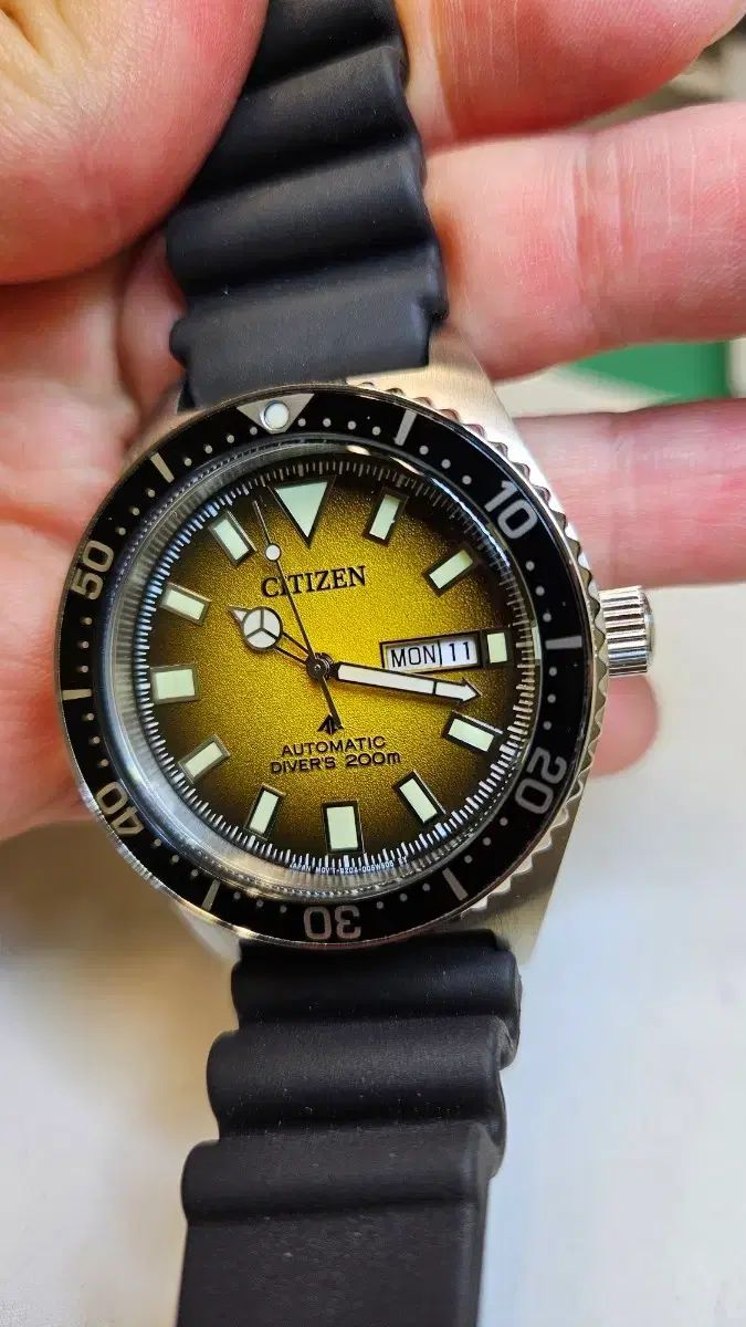 CITIZEN オートマチック ダイバー シティー 200m
