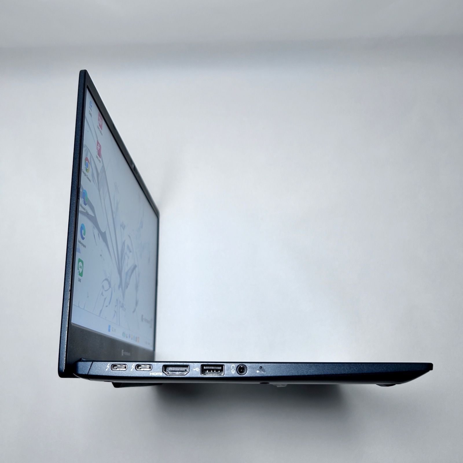 美品2023年製】メモリ16GB｜dynabook G83/KV｜第12世代 Corei5｜高速 