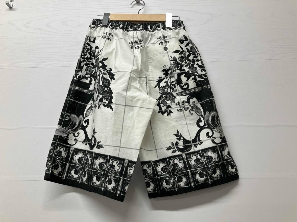 DOLCE&GABBANA ドルチェ&ガッバーナ BP GV37AT HH5EC E ハーフ綿パン マヨリカ バミューダショーツ サイズ:46 ホワイト ブラック 通年