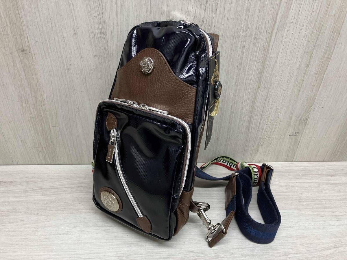 美品 OROBIANCO オロビアンコ エナメル ボディバッグ ネイビー×ブラウン