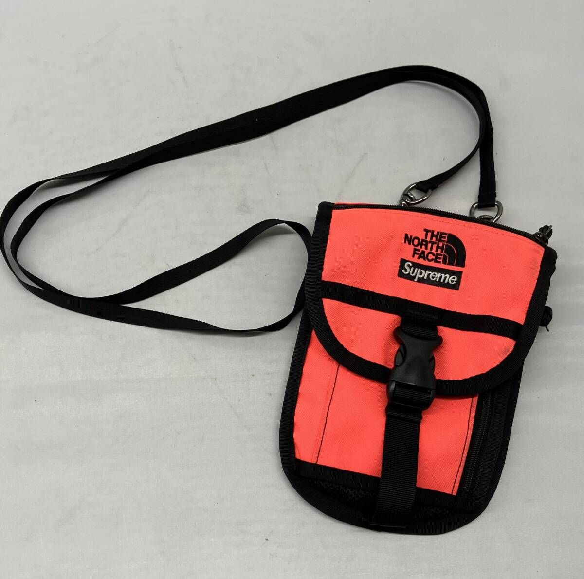 ショルダーバッグ レッド THE NORTH FACE × Supreme/ NF0A3VY9 ナイロンショルダーバッグ 20SS