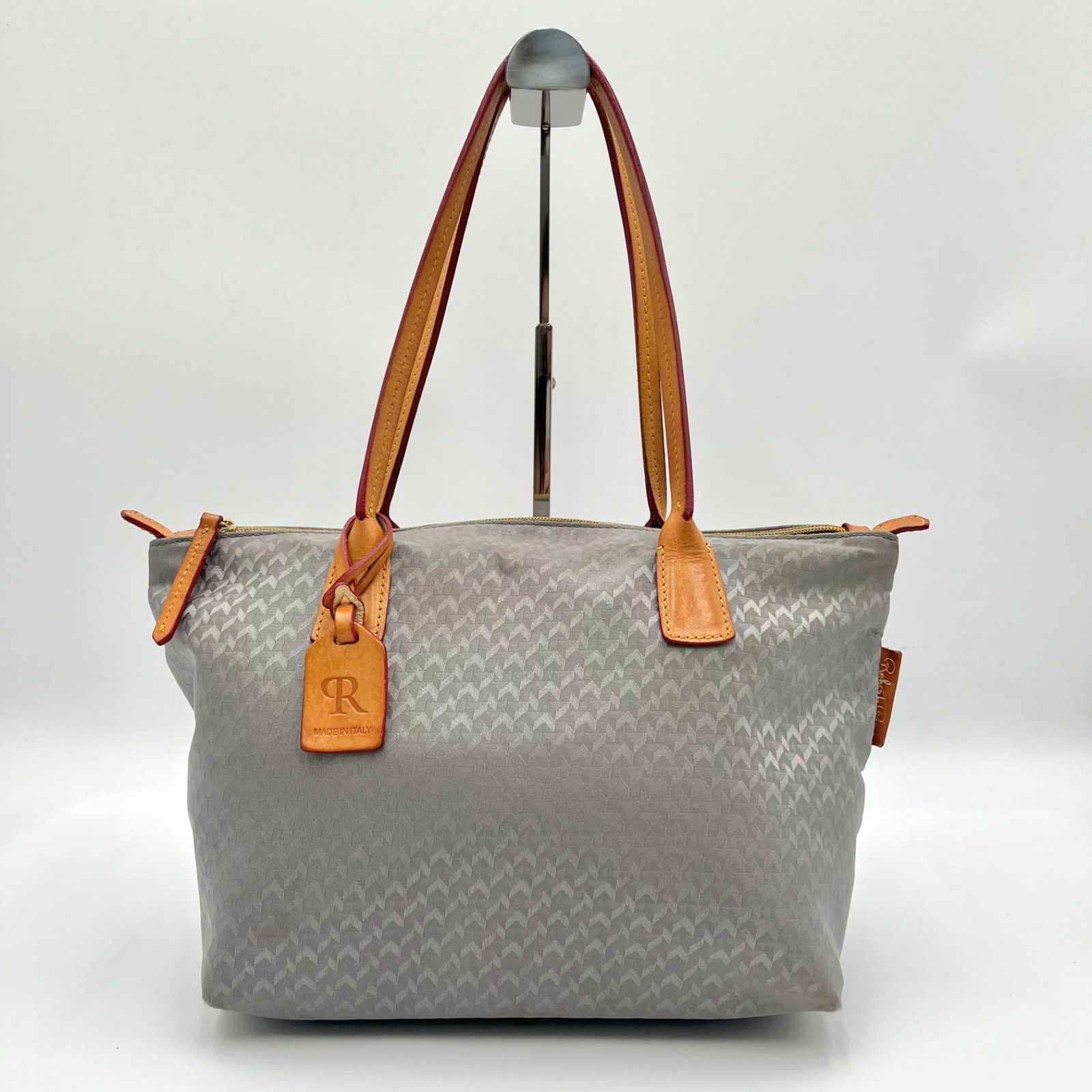 【極美品】ROBERTA PIERI タタミ レザートートバッグ　シルバー 美品◎ROBERTA PIERI ロベルタピエリ TATAMI タタミ トートバッグ