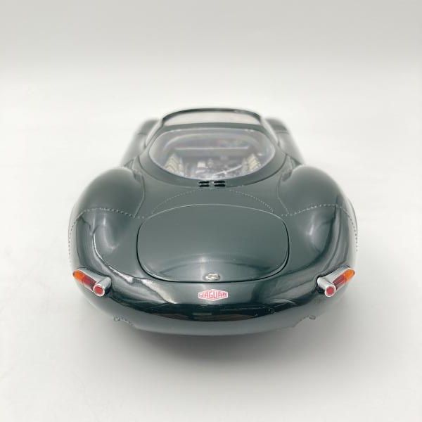 中古】オートアート 1/18 JAGUAR XJ 13(GREEN)[6] - メルカリ