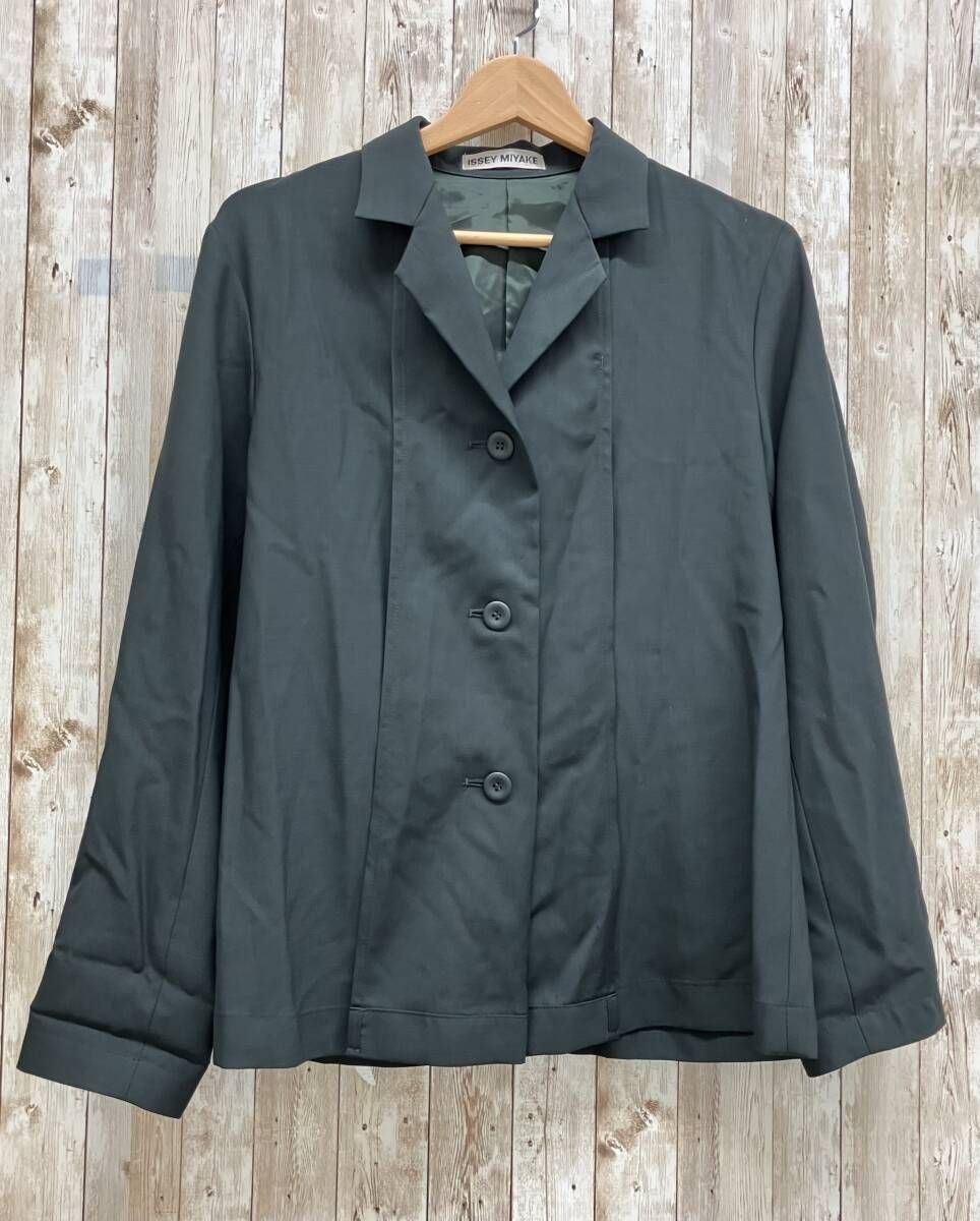 ISSEY MIYAKE テーラードジャケット ブラック サイズ表記2 ISSEY MIYAKE イッセイミヤケ テーラードジャケット サイズ表記2
