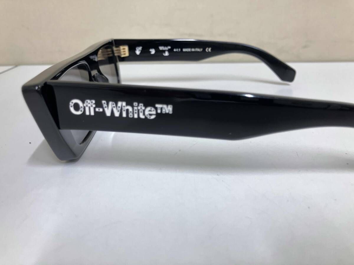 OFF-WHITE オフホワイト サングラス OERI010 1007 ブラックフレーム