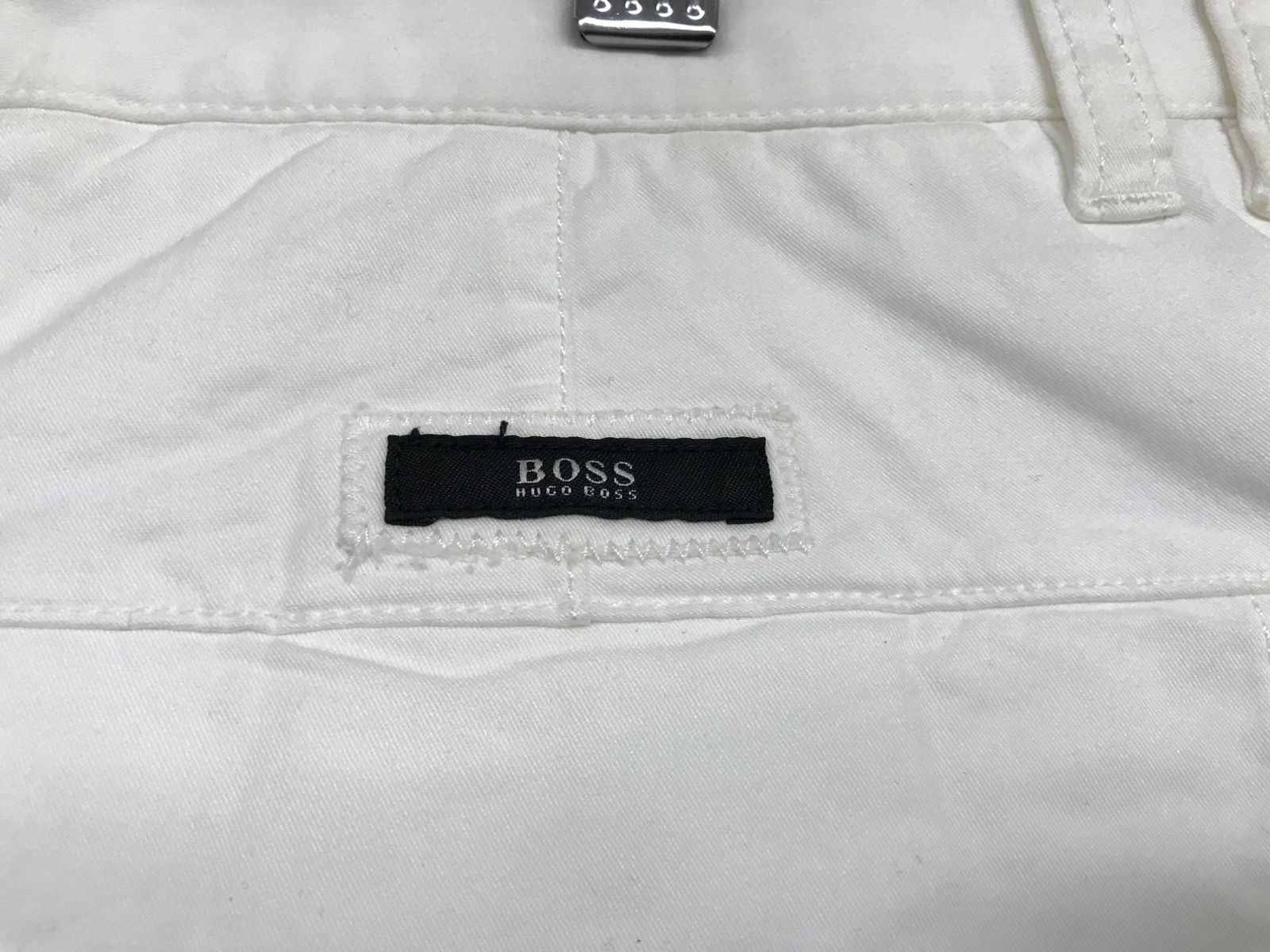未使用　ヒューゴボス　ストレッチ　チノトラウサーズ　トラベラー　ホワイト　46 本物ヒューゴボスHUGOBOSSコットンストレッチチノスラックスパンツ