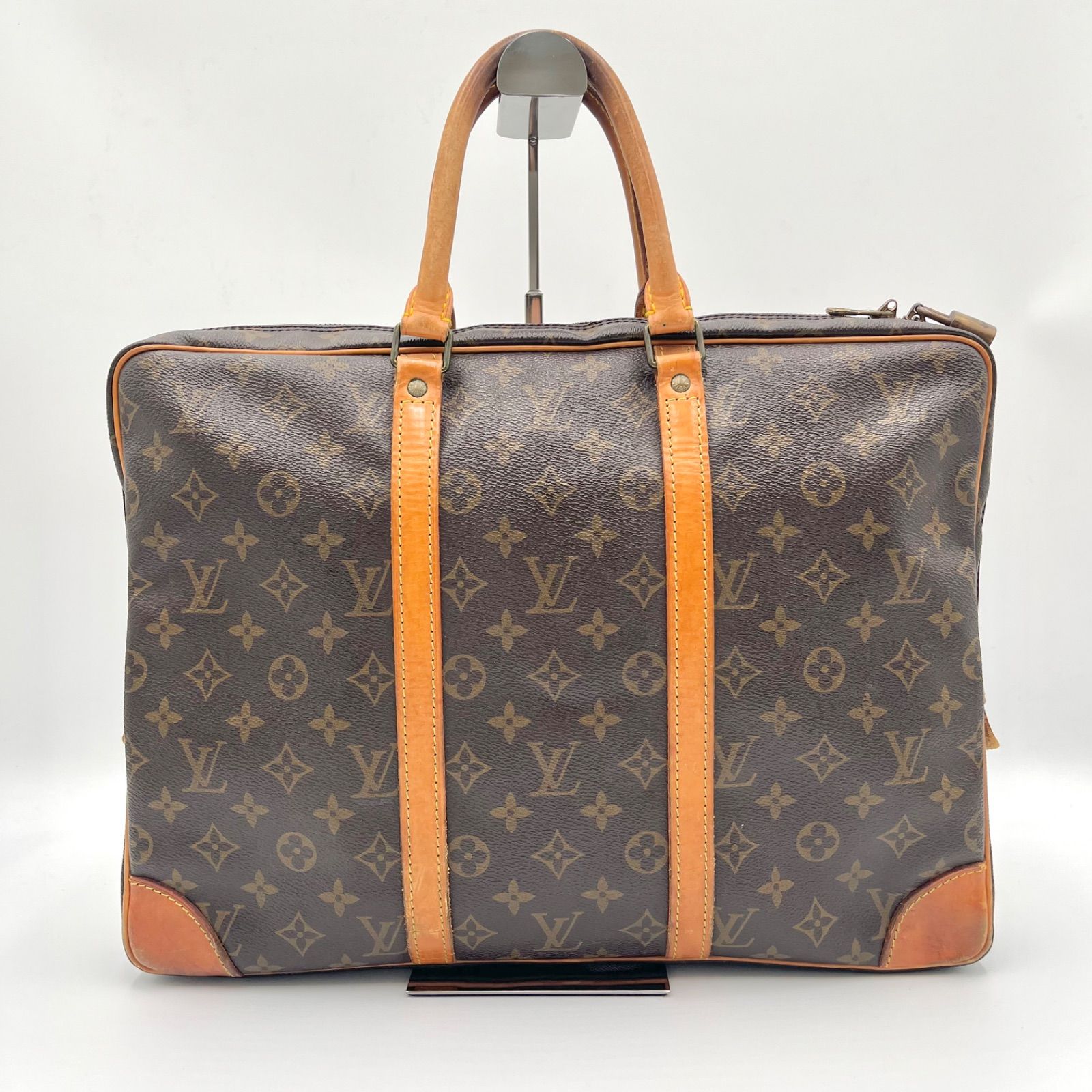 LOUIS VUITTON ルイヴィトン ポルトドキュマンヴォワヤージュ メンズ