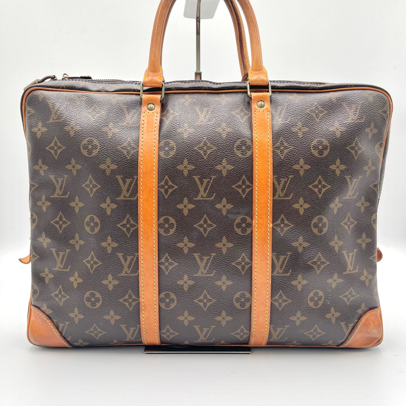 LOUIS VUITTON ルイヴィトン ポルトドキュマンヴォワヤージュ メンズ