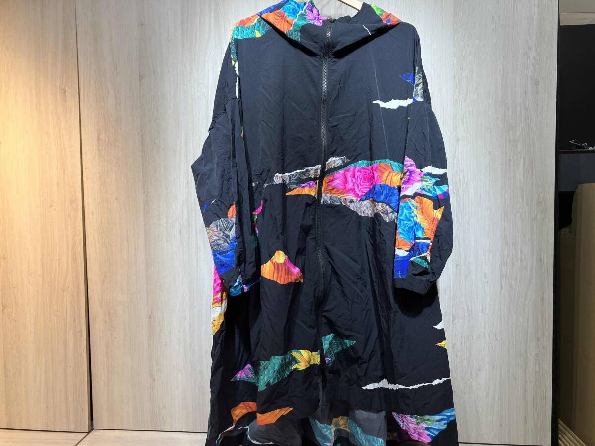Y-3 ナイロンジャンパー　MCH2 AOP PACKABLE WNDBKR 穴あり