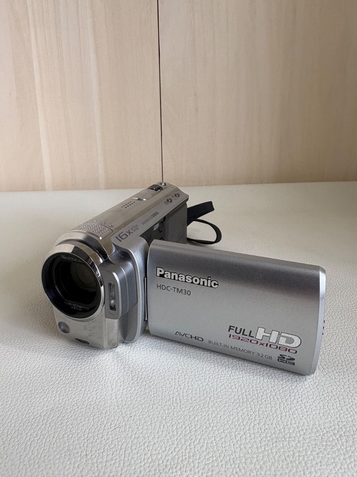 Panasonic HDC-TM30 フルハイビジョンデジタルビデオカメラ【動作品