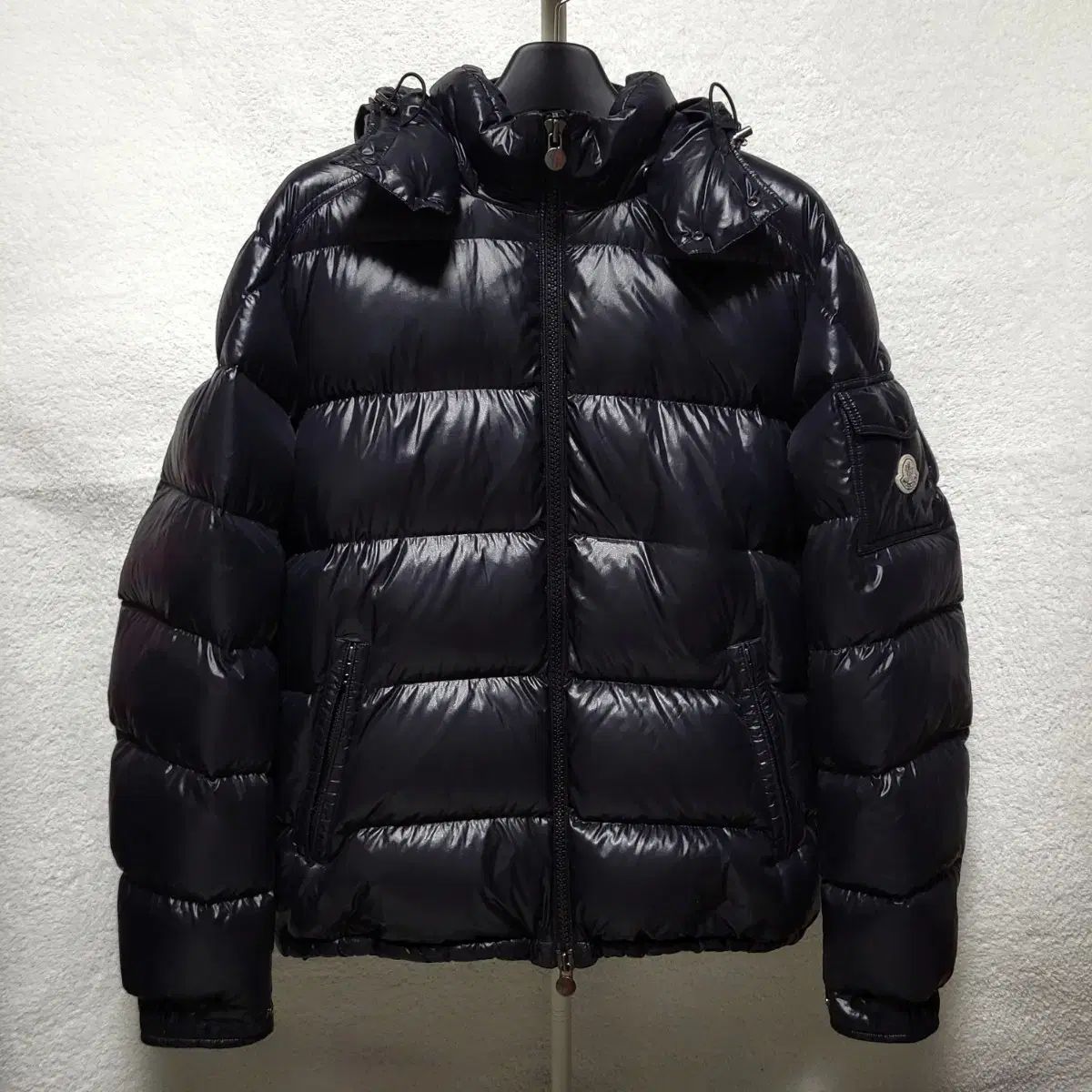 新モデル/ほぼ新品 6 / 22FW モンクレール マヤ ショート ダウン