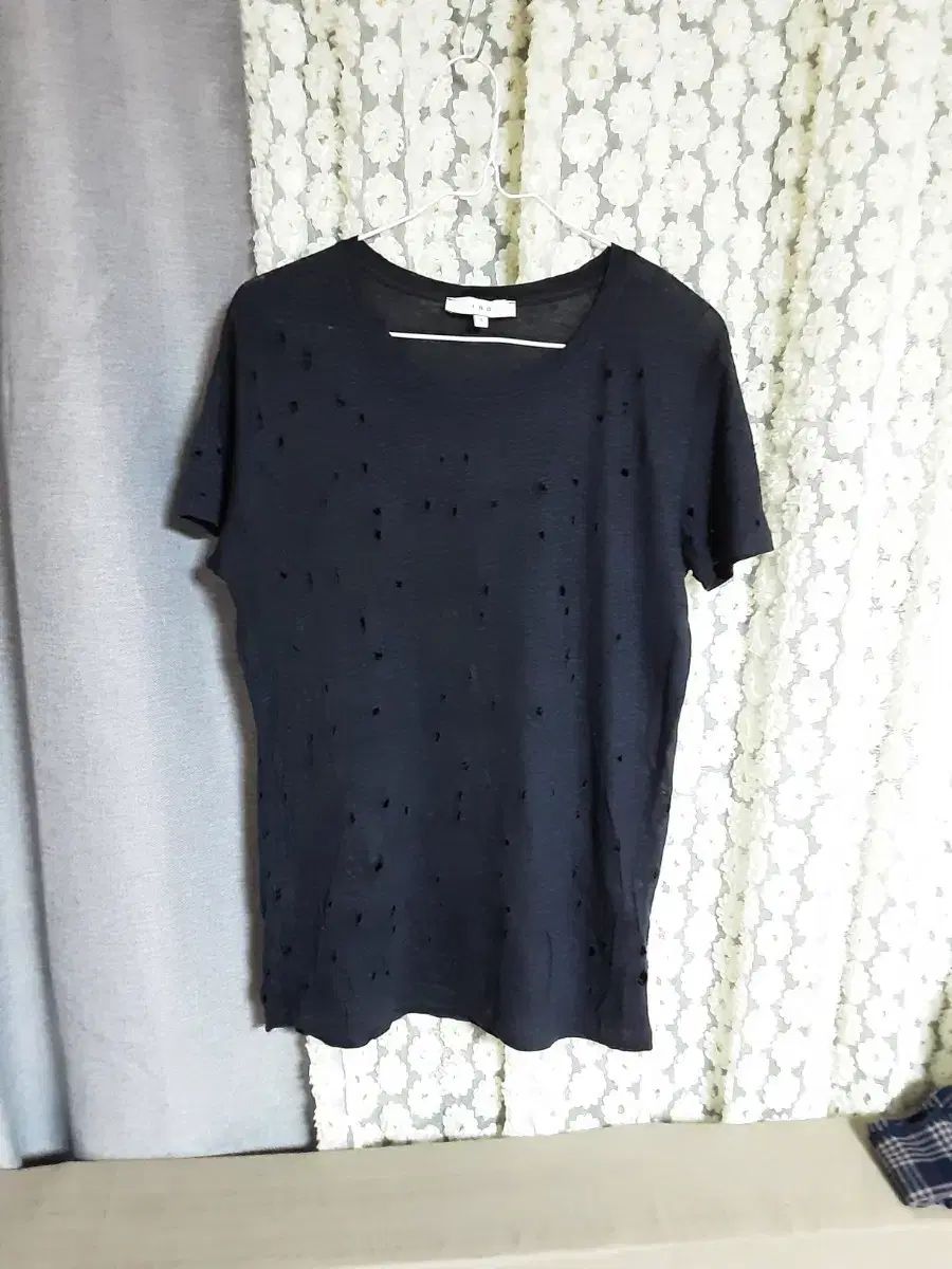 IRO ダメージ ブラック Tシャツ 6,037円