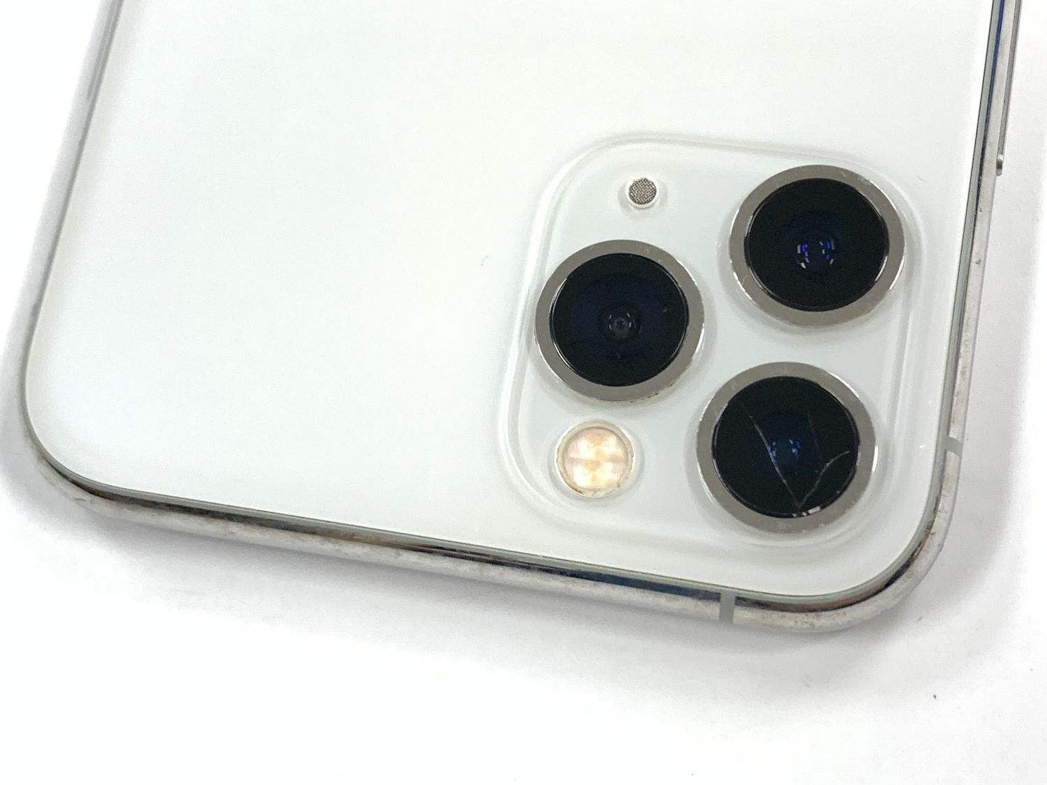 ジャンク 電池83％ SIMフリー iPhone11 Pro 256GB シルバー - メルカリ