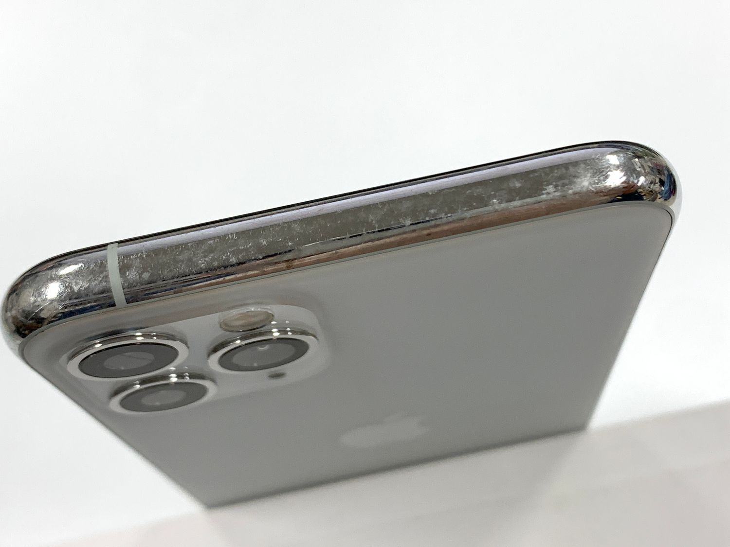 ジャンク 電池83％ SIMフリー iPhone11 Pro 256GB シルバー - メルカリ