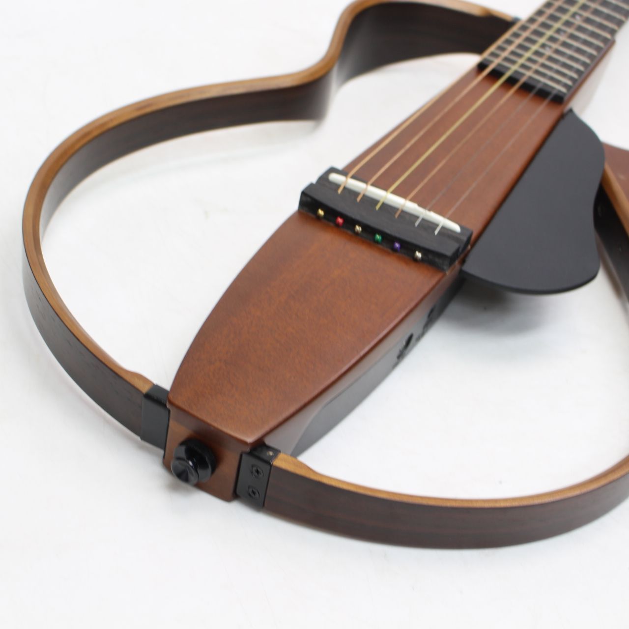 632)【美品】Yamaha SLG200S サイレントギター ソフトケース付き