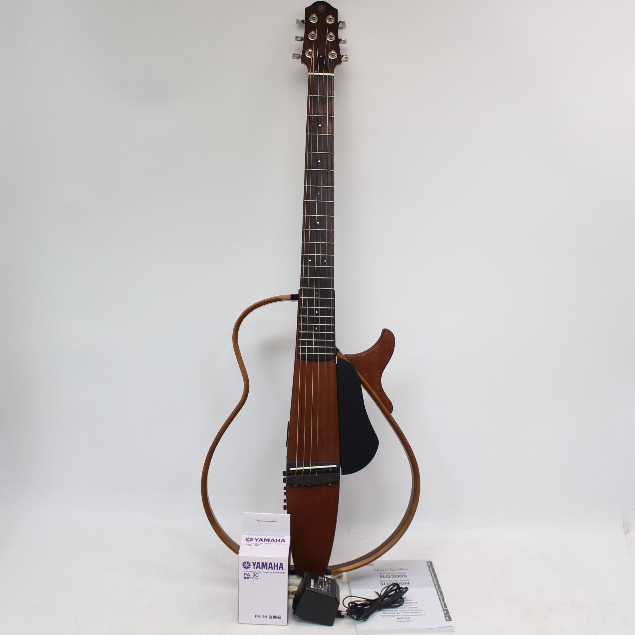 632)【美品】Yamaha SLG200S サイレントギター ソフトケース付き