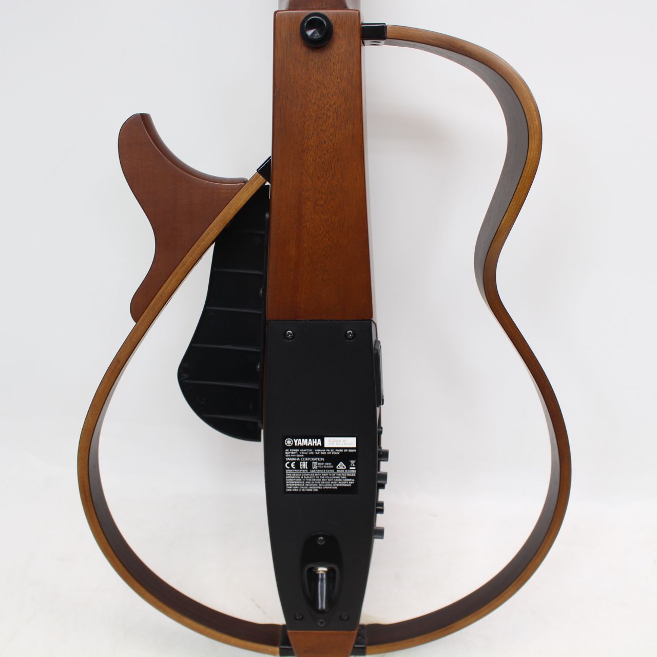 632)【美品】Yamaha SLG200S サイレントギター ソフトケース付き