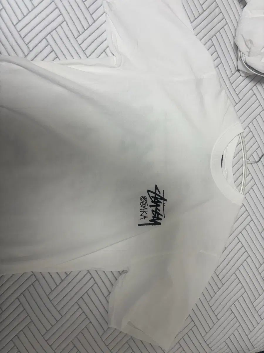 STUSSY 大阪 半袖Tシャツ 白