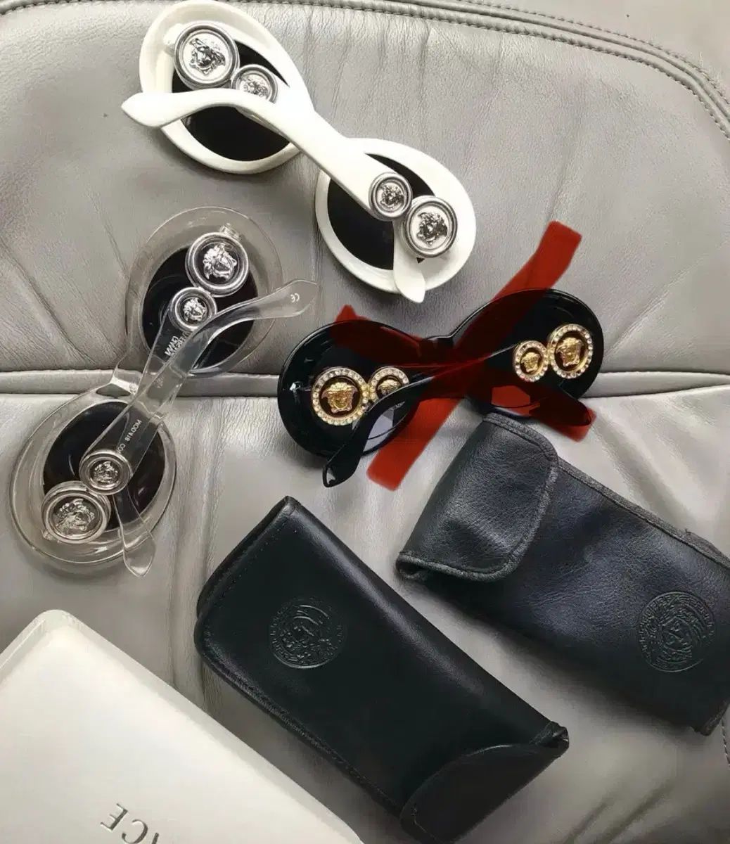 ヴェルサーチェ サングラス