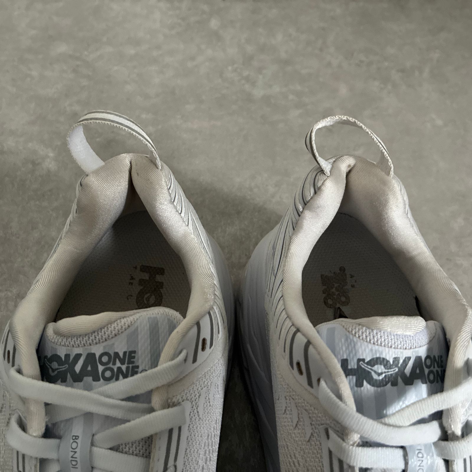 定価2.3万 HOKA ONE ONE BONDI 6 スニーカー シューズ グレー 