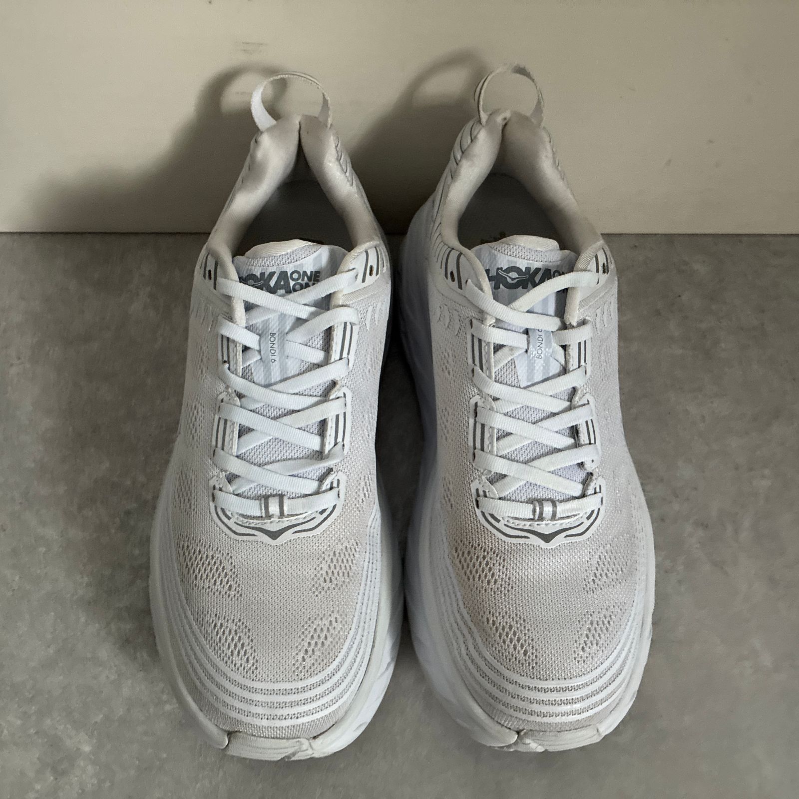 定価2.3万 HOKA ONE ONE BONDI 6 スニーカー シューズ グレー 
