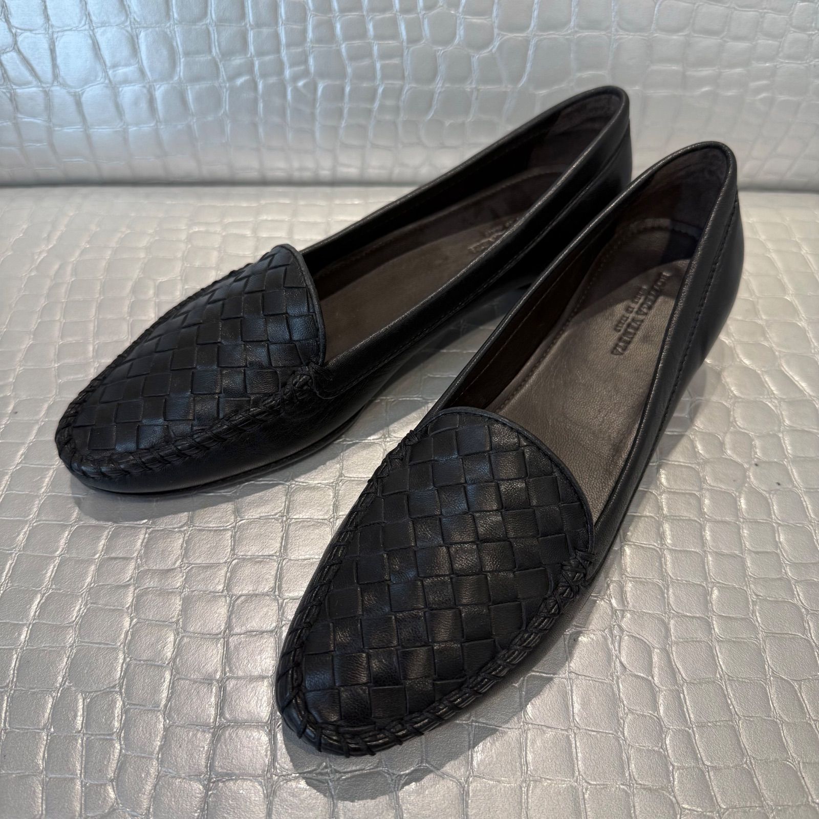 BOTTEGA VENETA イントレチャート パンプス ローファー ブラック