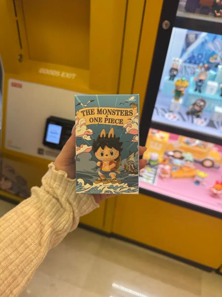 未開封 ポップマート ラブブ ザ・モンスターズ ONE PIECE シリーズ 出品 ゾロ