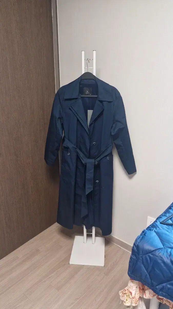 新品 S쏠레지아 (55オーバーサイズ) ネイビー トレンチコート