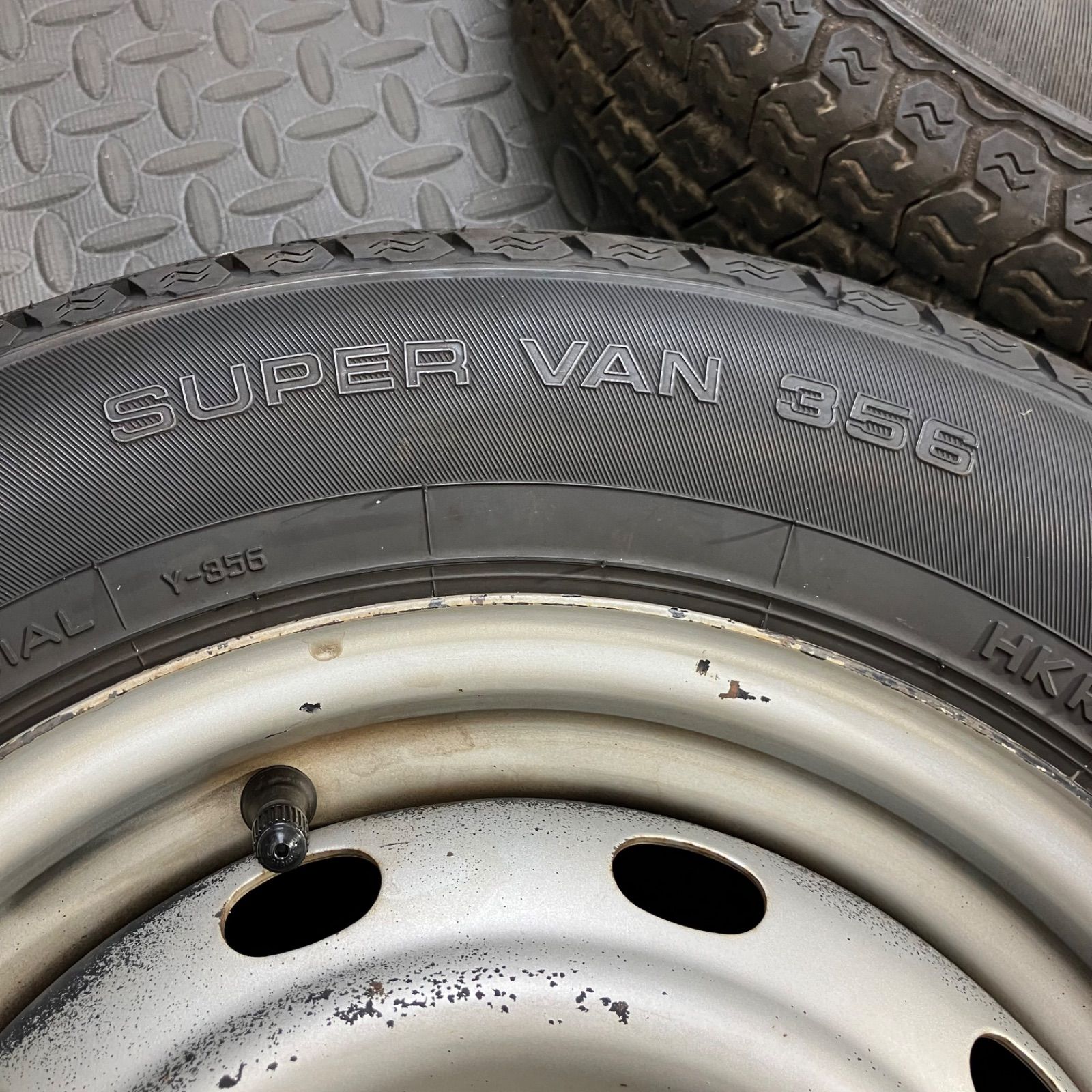 20/22/24年製 145/80R12 80/78N LT ヨコハマ スーパーバン356 ダイハツ 