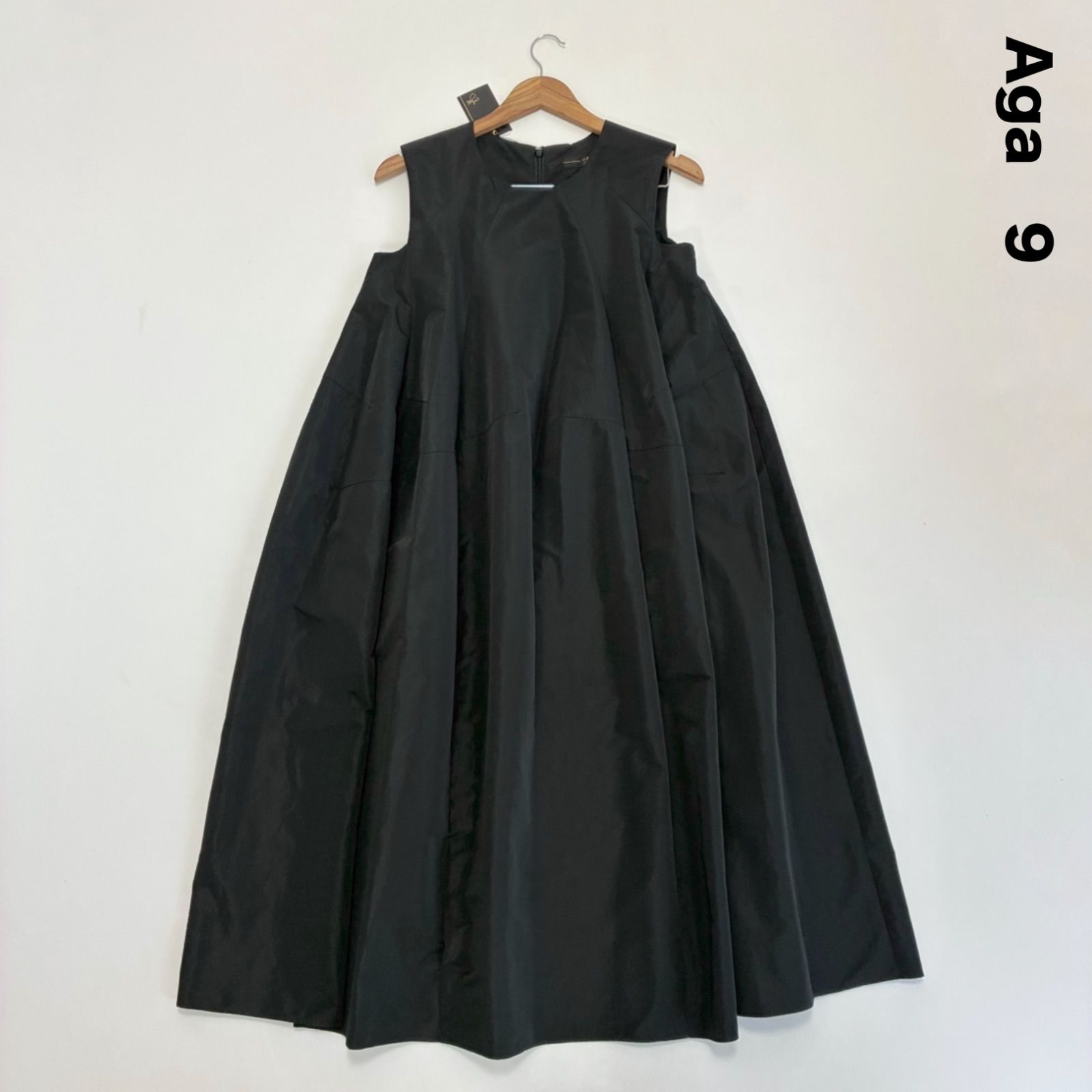 新品☆Aga アガ☆Aラインノースリーブロングワンピース 9号 ブラック 新品☆Aga アガ☆Aラインノースリーブロングワンピース 9号 ブラック