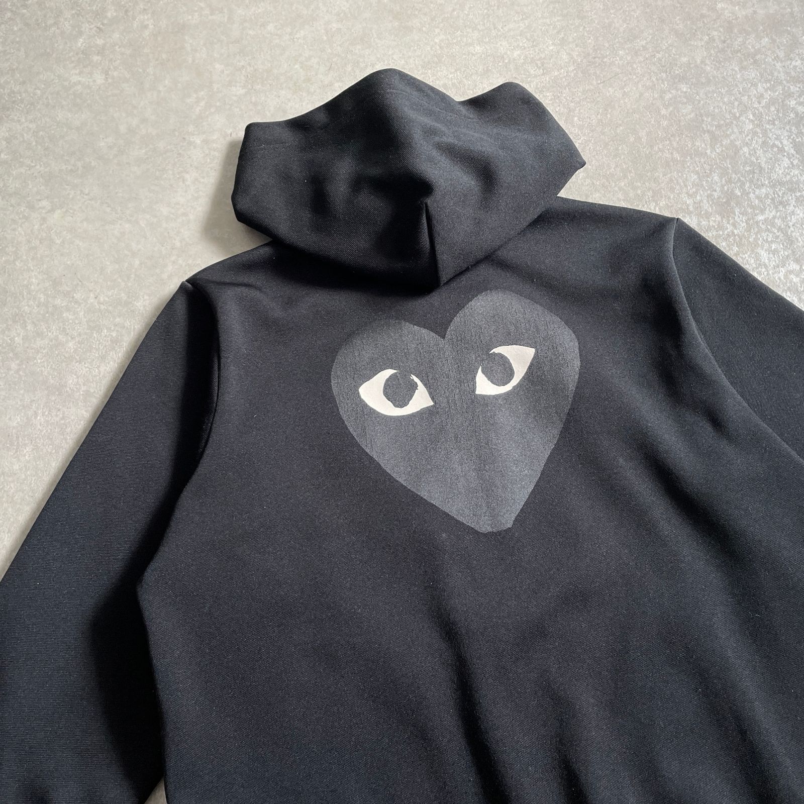 PLAY COMME des GARCONS ブラックハート ジップパーカー プレイコムデギャルソン