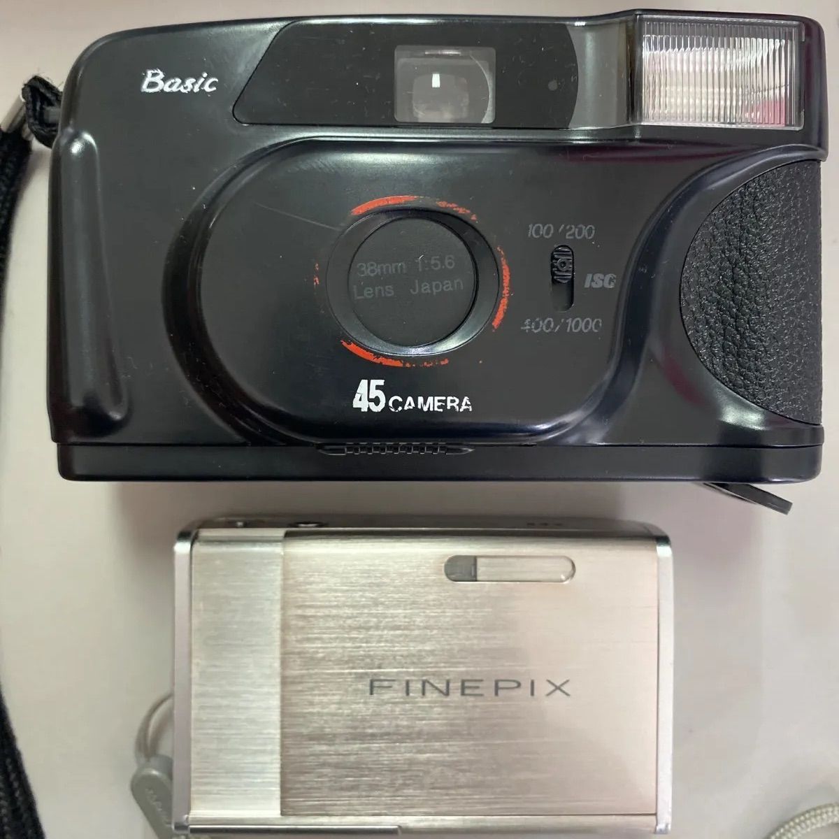 富士フィルム FUJIFILM Fine pix Z2 デジタルカメラ ジャンク扱いで