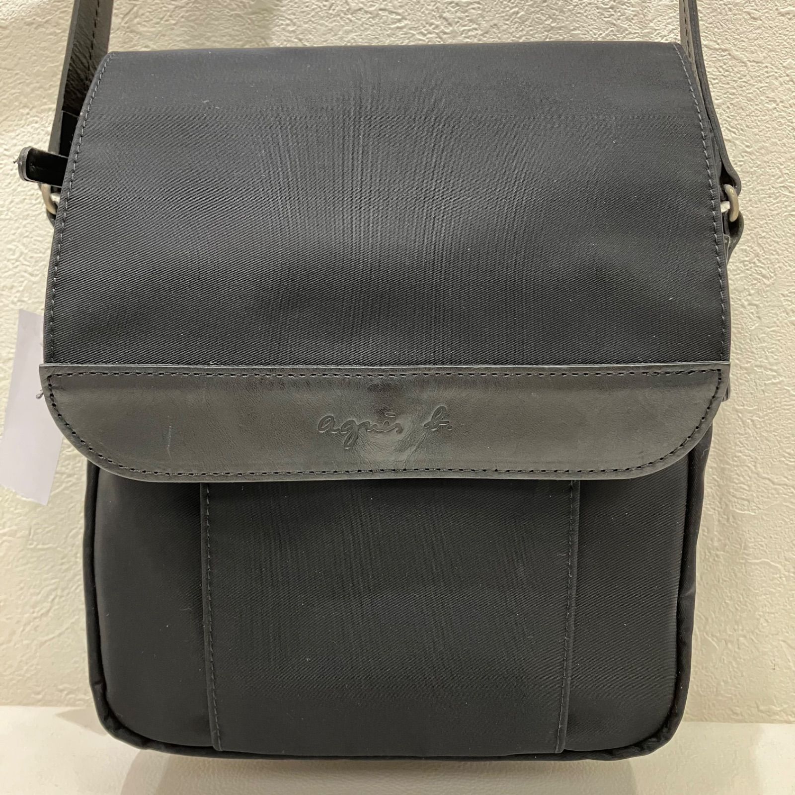 2789　agnes b. VOYAGE　アニエスベーボヤージュ　ショルダーバッグ　ブラック　黒　無地　レディース　メンズ　ユニセックス　シンプル　きれいめ