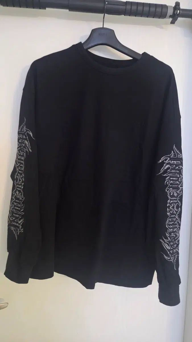 Junn J オーバーサイズ TATTOO ロングスリーブ