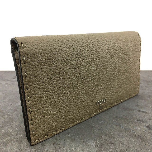 442 送料込み！ 未使用品 FENDI 長財布 7M0355 グレージュ セレリア レザー ロゴ 47,460円