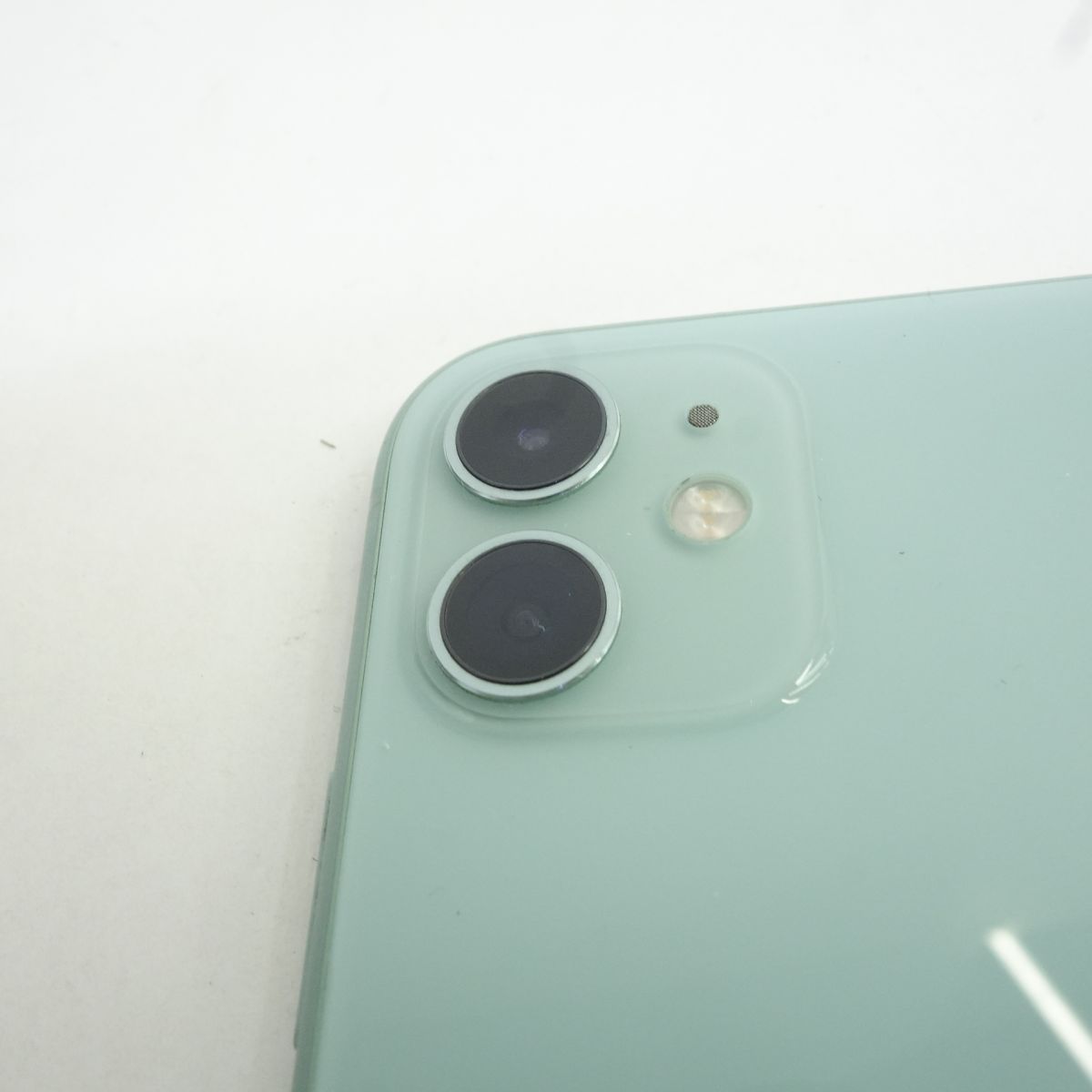 SIMフリー】iPhone 11 128GB グリーン MWM62J/A ﾊﾞｯﾃﾘｰ最大容量75