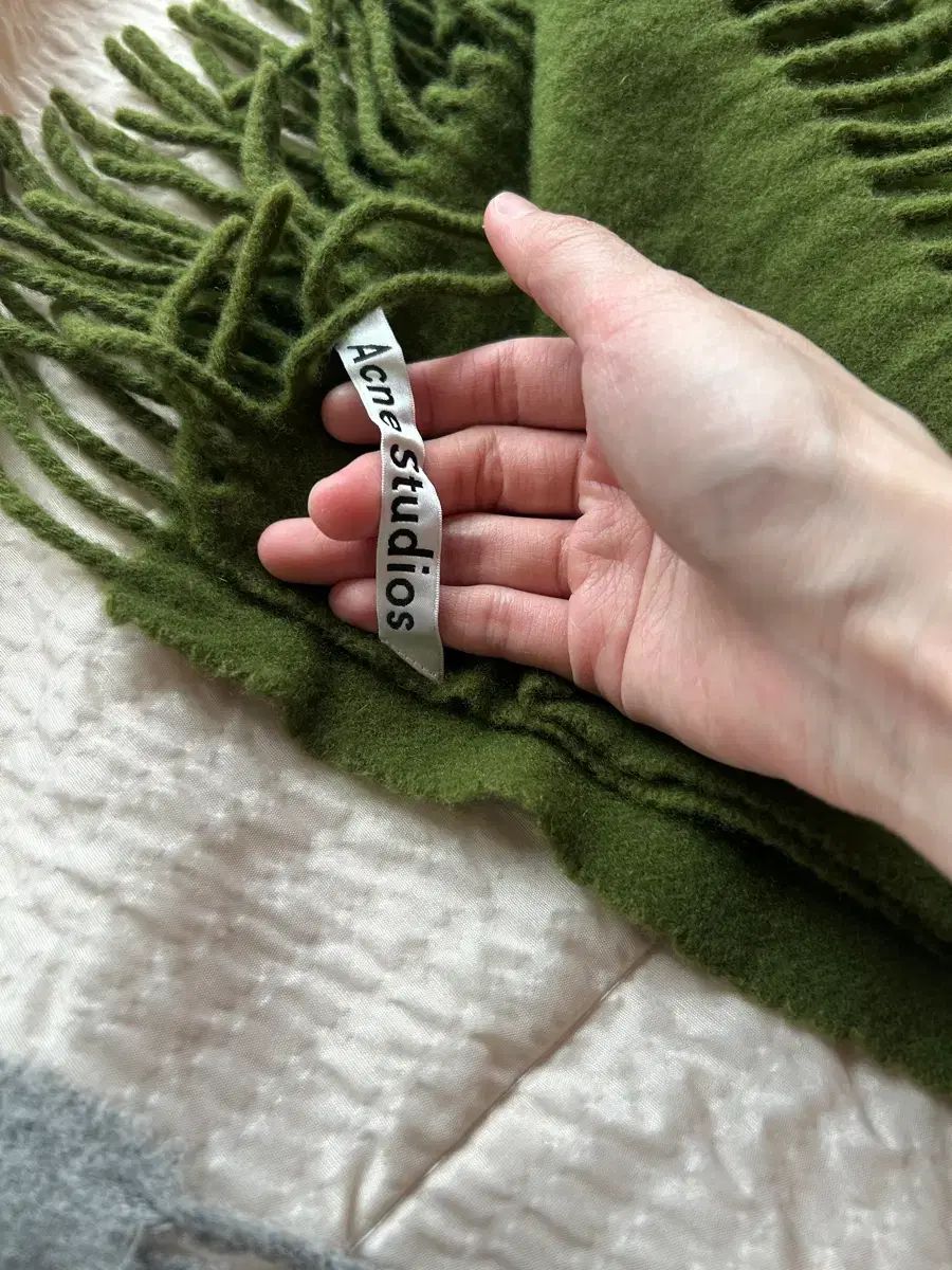 Acne Studios アクネストゥディオズ グリーンマフラー