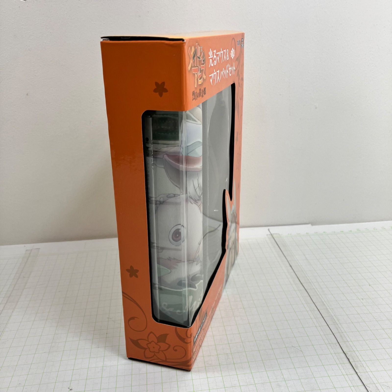 瀬戸店】メイドインアビス 烈日の黄金郷 光るマウス＆マウスパッド