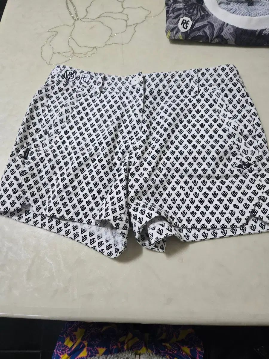パーリーゲイツ プリント ハーフパンツ 67