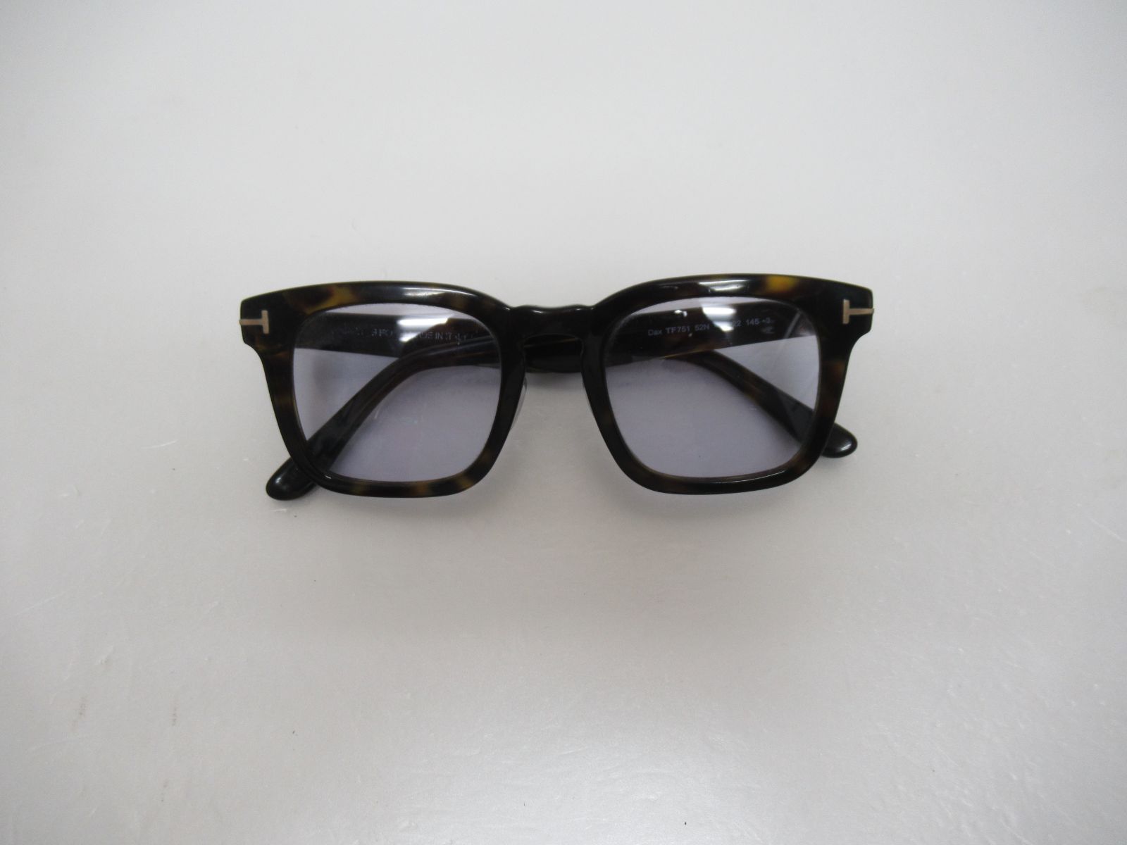 TOM FORD　トムフォード　Dax　TF751　52N　メガネ　サングラス　ウェリントン　メンズ　レディース　ユニセックス　イタリア製　度なし　中古　人気　定番即購入OK　K543