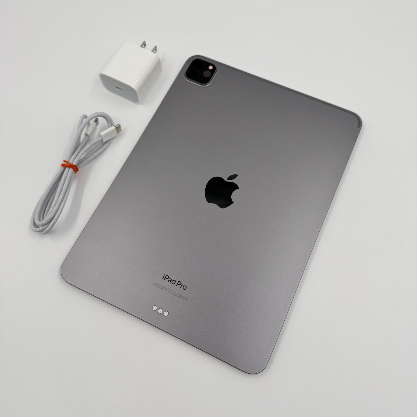 【送料無料】Apple iPad Pro 11インチ(2022, A2759) 第4世代 MNXD3J/A 128GB WI-FI スペースグレー [MC183]