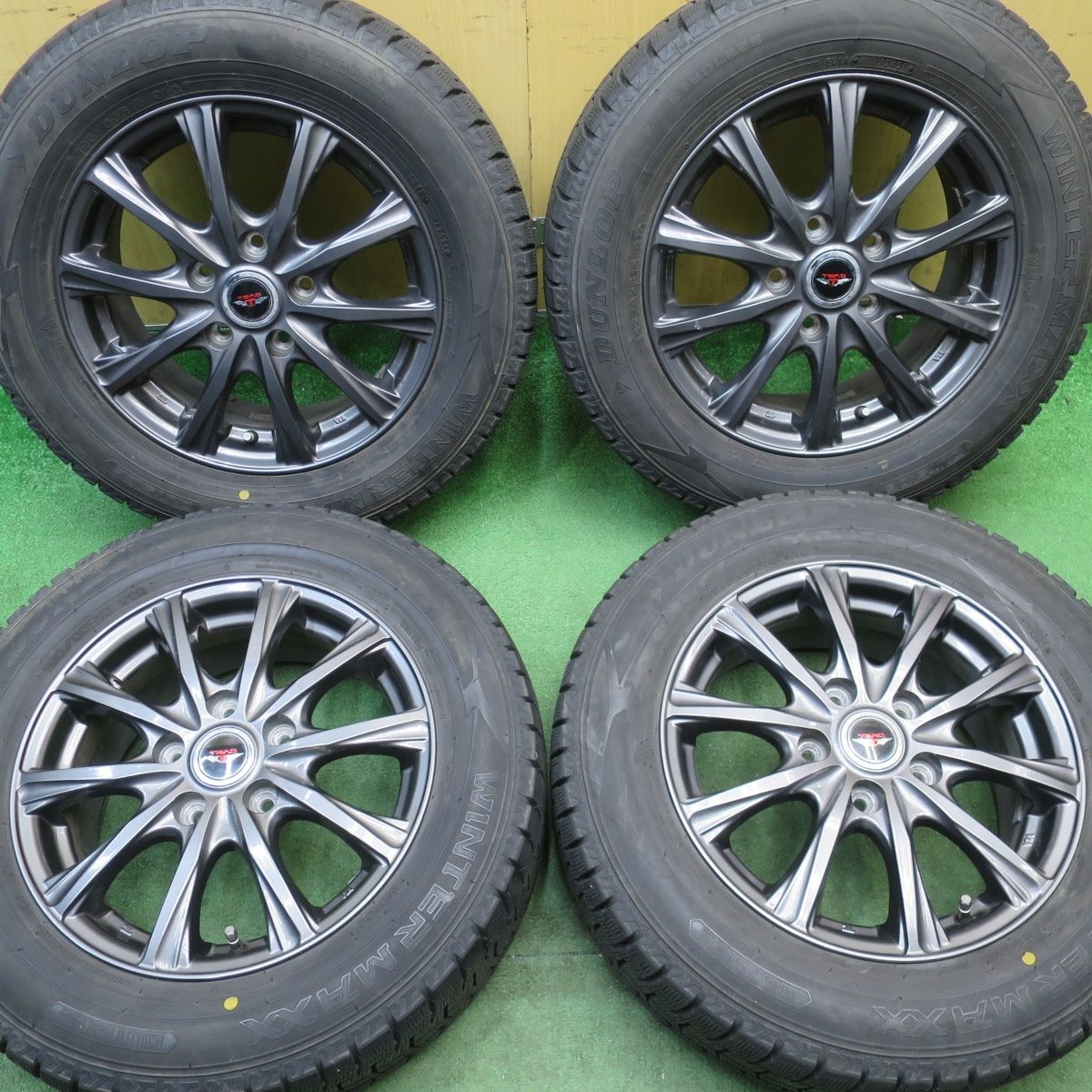 バリ溝！キレイ！9分☆スタッドレス 195/65R15 ダンロップ ウインター