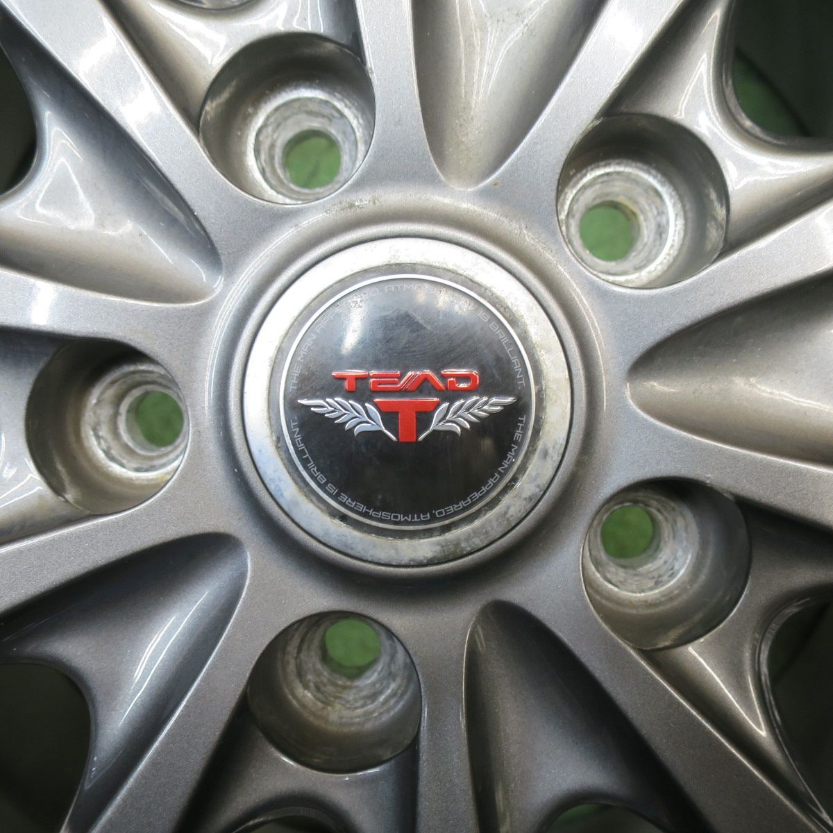 バリ溝！キレイ！9分☆スタッドレス 195/65R15 ダンロップ ウインター