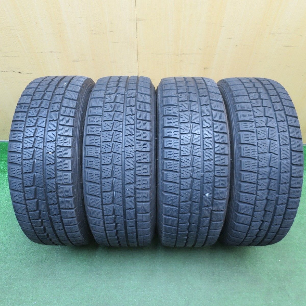 バリ溝！キレイ！9分☆86 BRZ 等 205/55R16 スタッドレス ブリヂストン